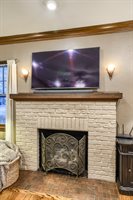 1315 S 52 Street, Omaha, NE 68106