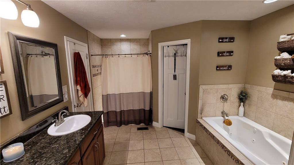 4364 Westminster Place, Columbus, IN 47201