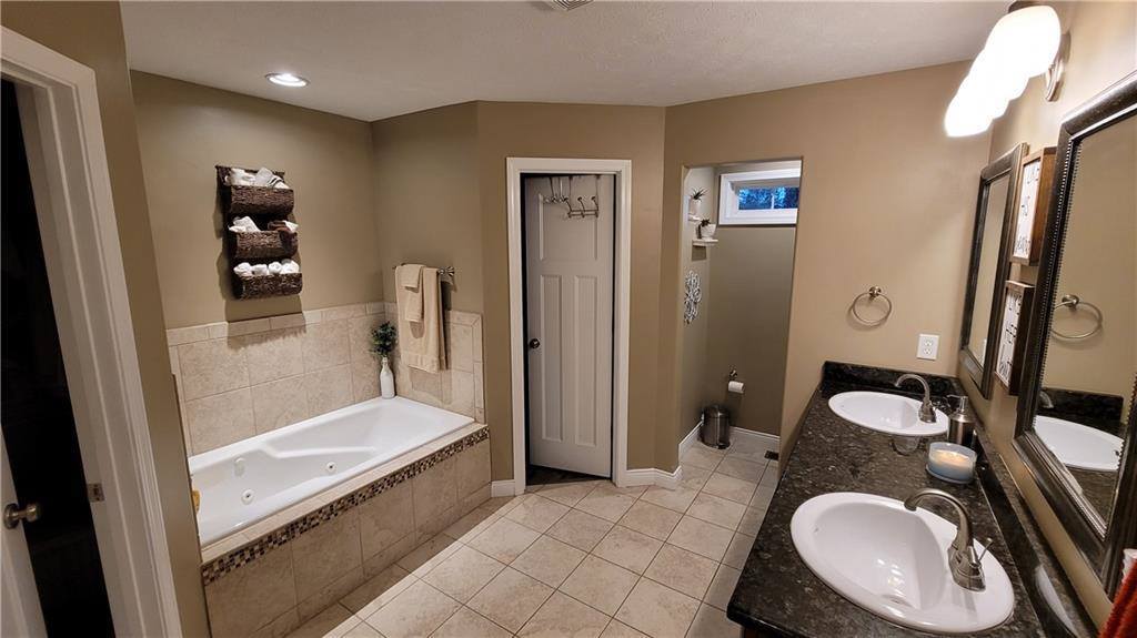 4364 Westminster Place, Columbus, IN 47201