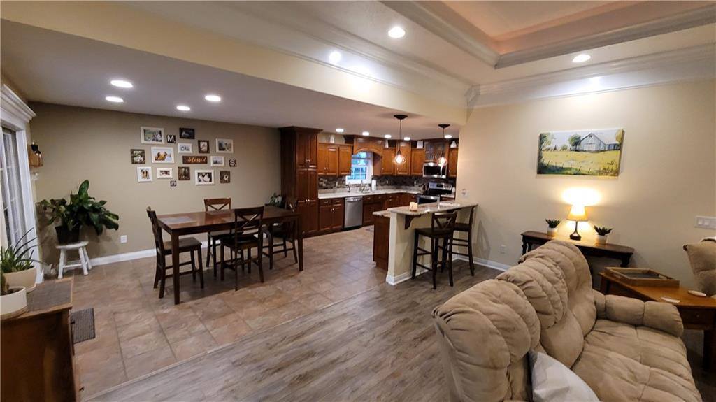 4364 Westminster Place, Columbus, IN 47201