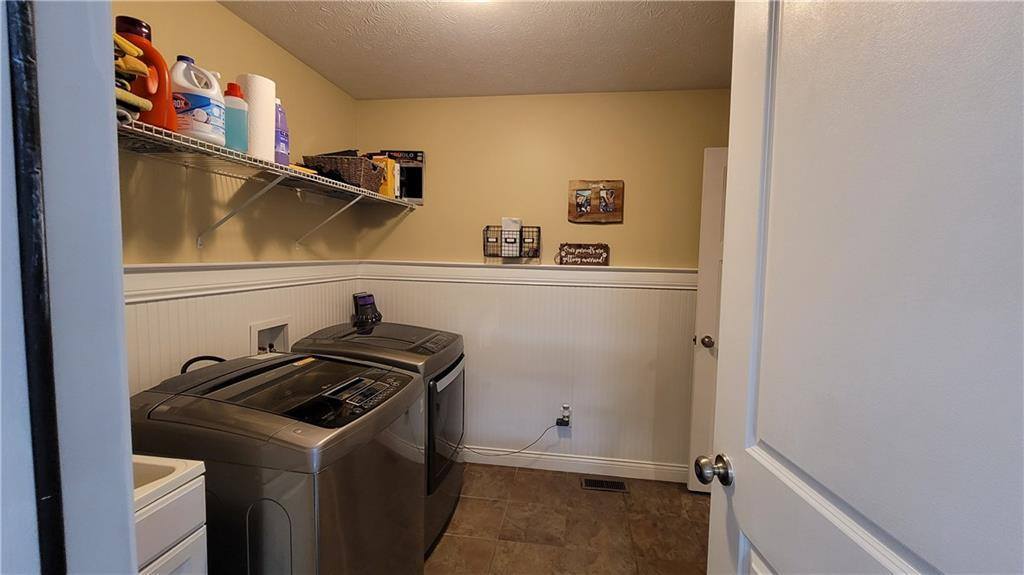 4364 Westminster Place, Columbus, IN 47201