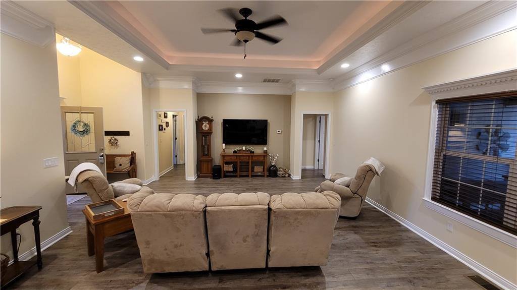 4364 Westminster Place, Columbus, IN 47201