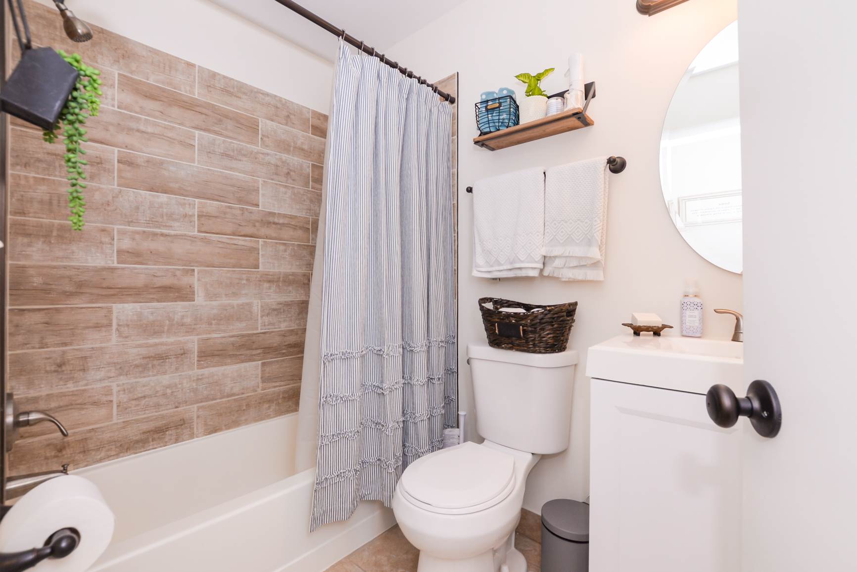 2737 SE Howell Ave, Port Saint Lucie, FL 34952