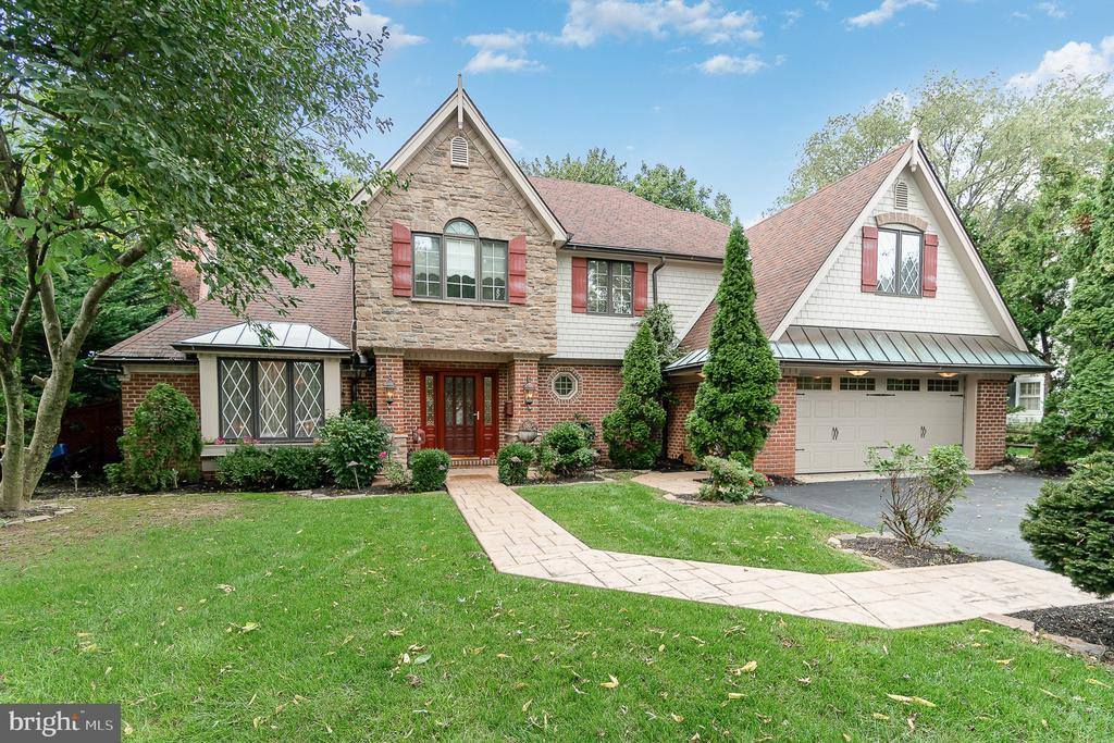 306 West Elmwood Avenue, Mechanicsburg, PA 17055