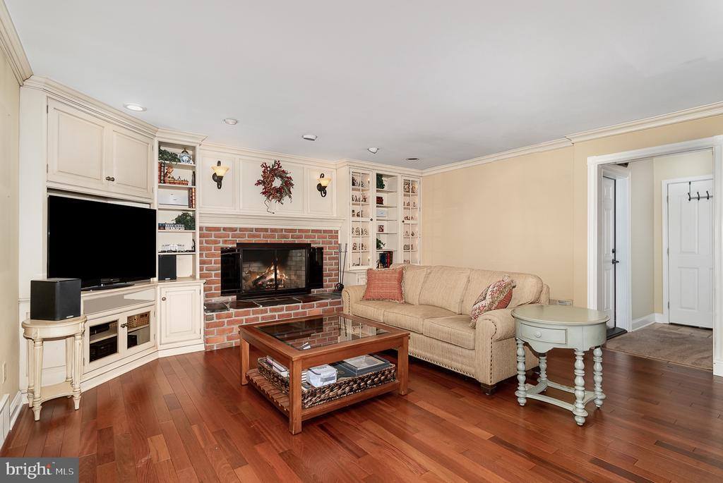 306 West Elmwood Avenue, Mechanicsburg, PA 17055