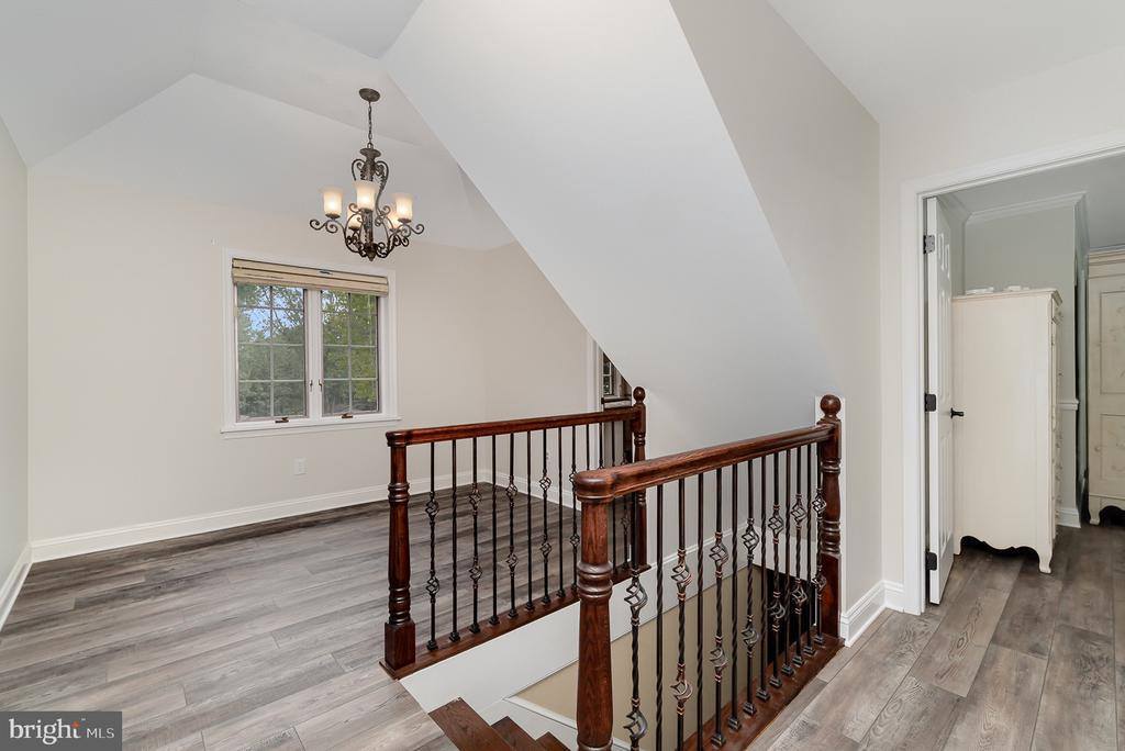 306 West Elmwood Avenue, Mechanicsburg, PA 17055