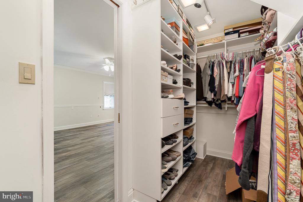 306 West Elmwood Avenue, Mechanicsburg, PA 17055