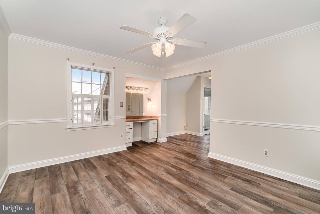 306 West Elmwood Avenue, Mechanicsburg, PA 17055