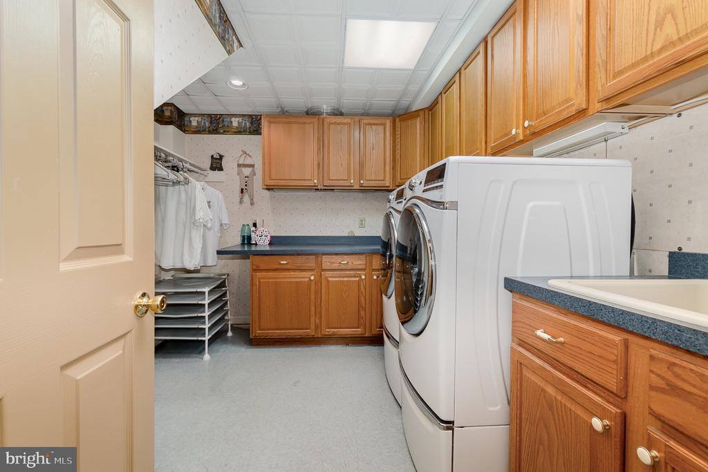 306 West Elmwood Avenue, Mechanicsburg, PA 17055