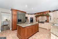 306 West Elmwood Avenue, Mechanicsburg, PA 17055