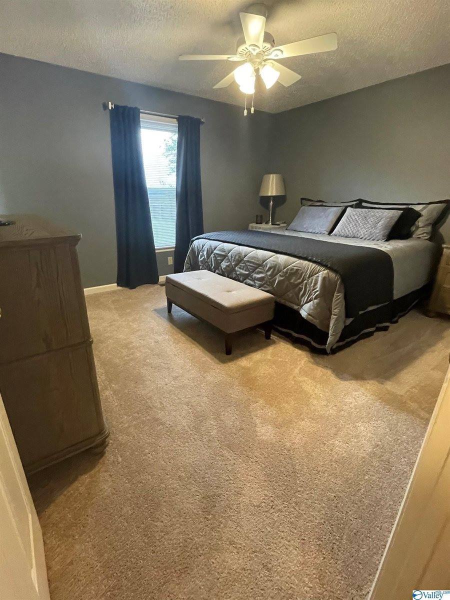 21095 Johnson Road, Athens, AL 35613