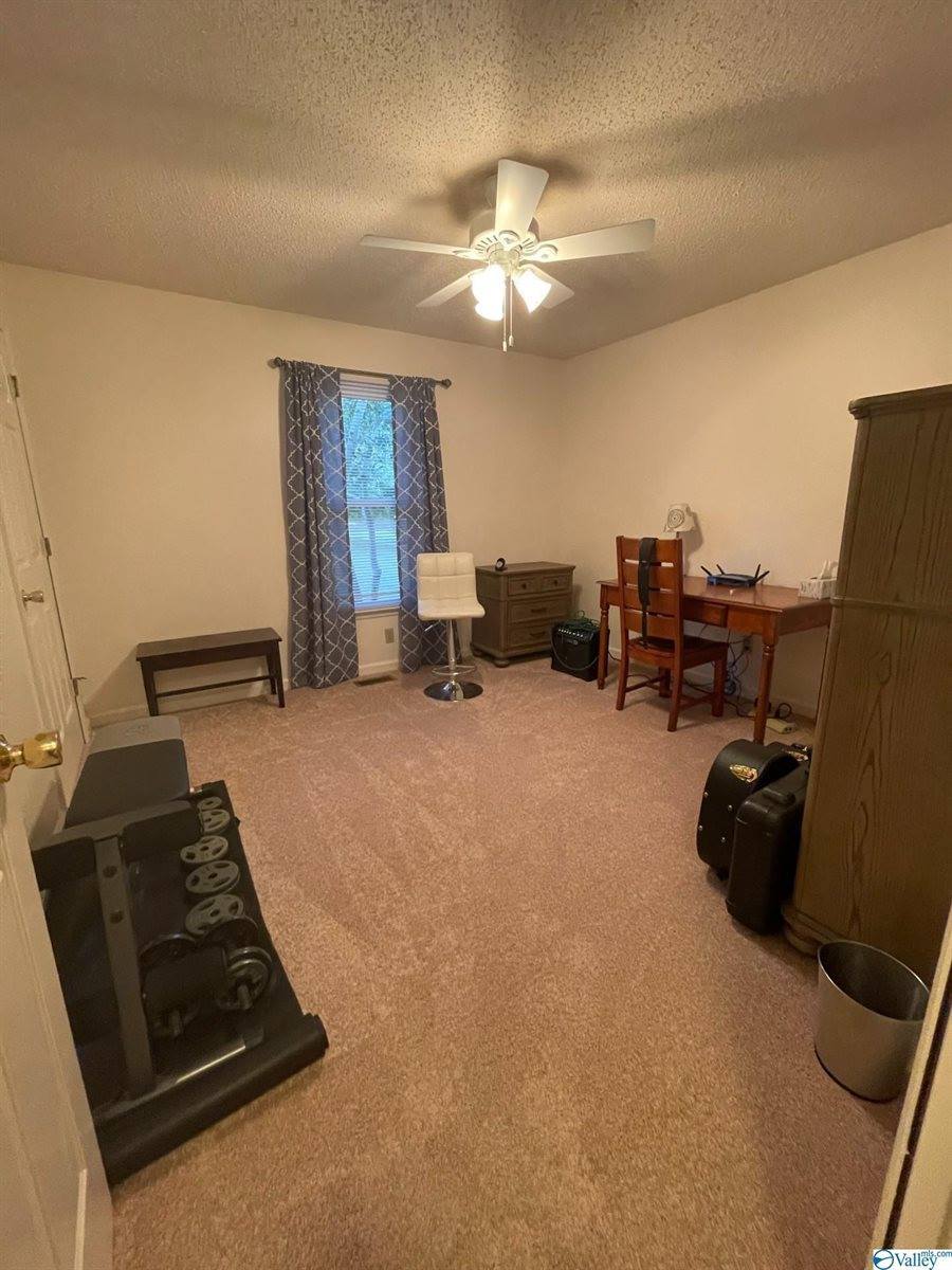 21095 Johnson Road, Athens, AL 35613