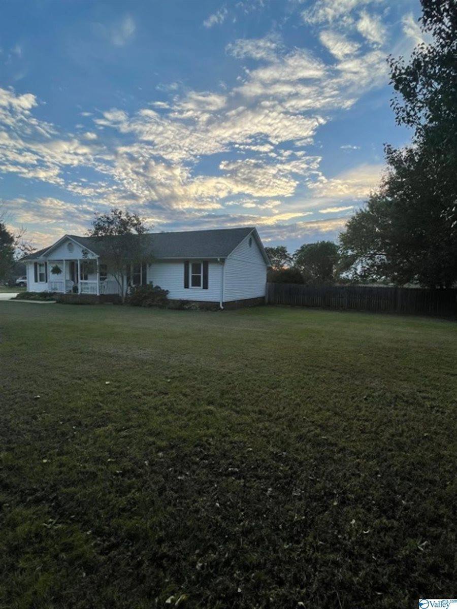 21095 Johnson Road, Athens, AL 35613