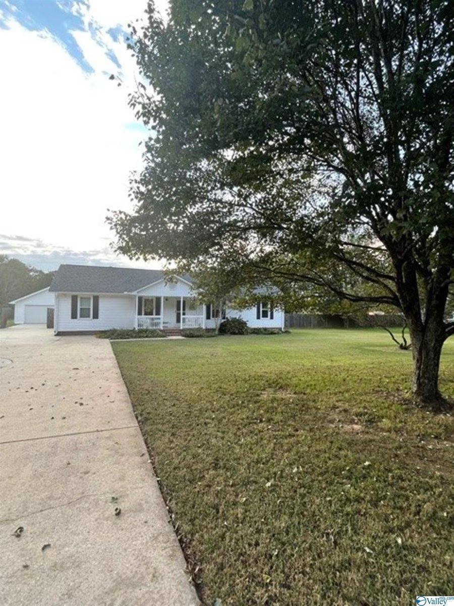 21095 Johnson Road, Athens, AL 35613