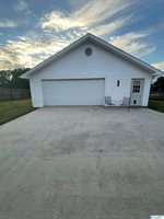 21095 Johnson Road, Athens, AL 35613