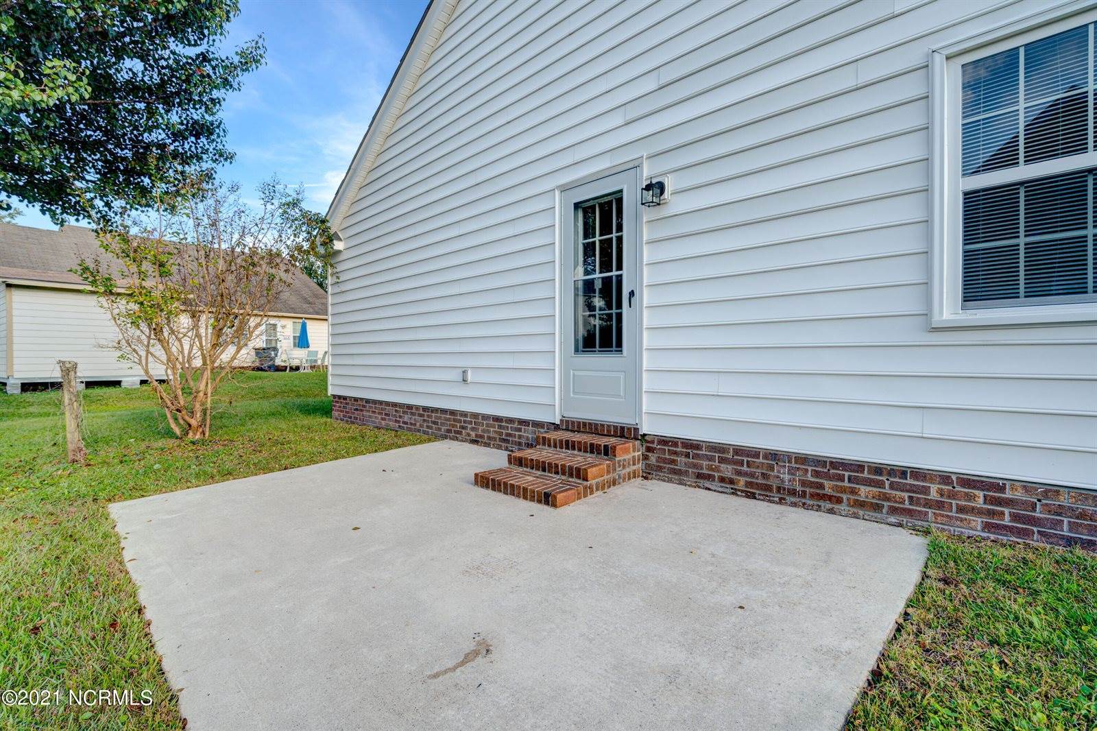 2910 Carthage Drive, Wilmington, NC 28405