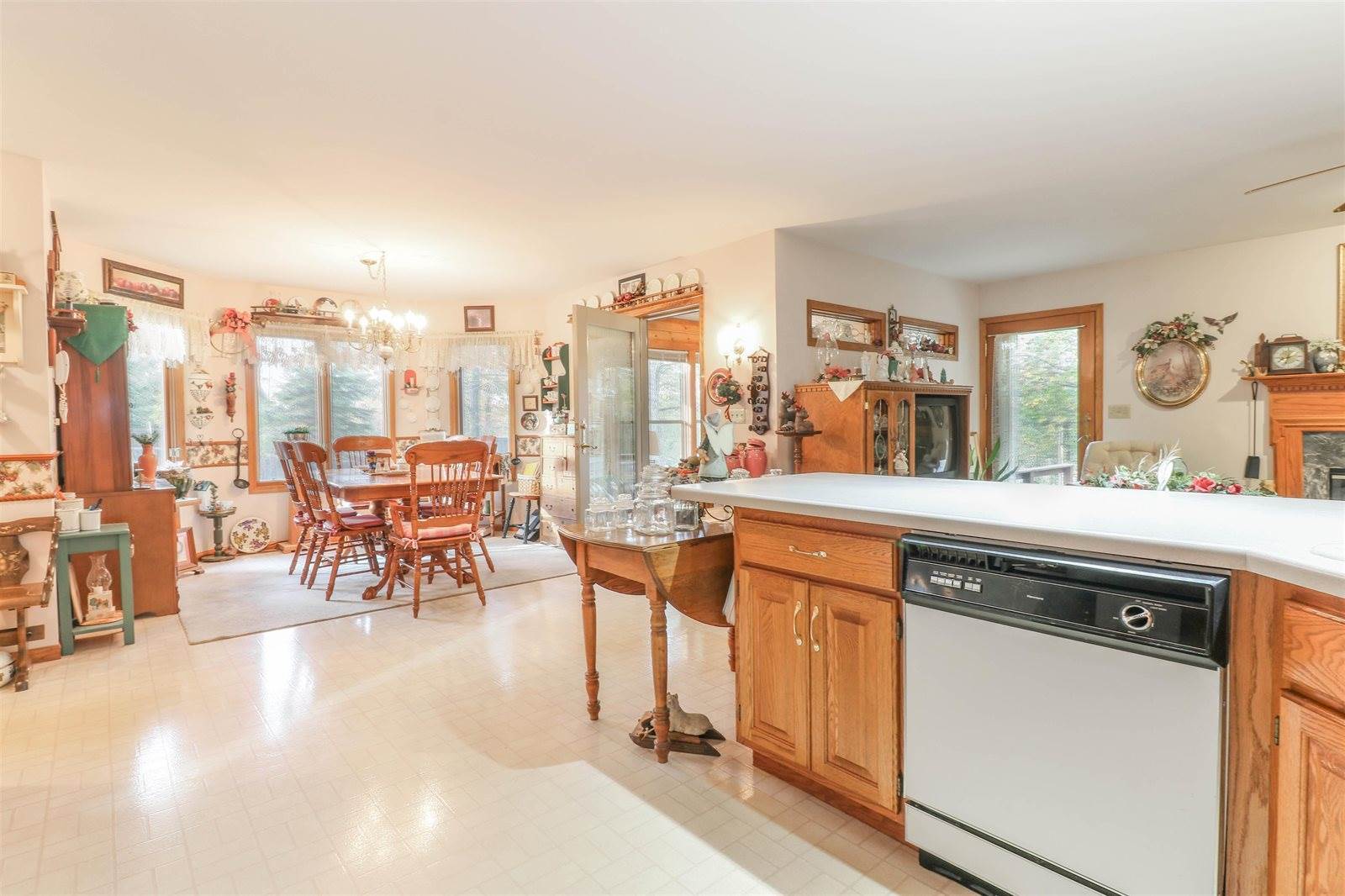 11248 County Road Z, Nekoosa, WI 54457