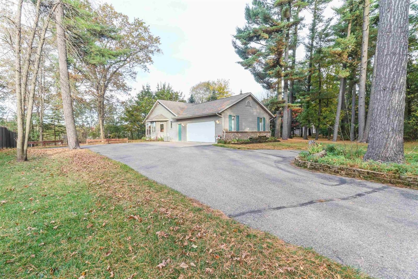 11248 County Road Z, Nekoosa, WI 54457