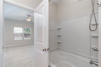 436 Laurel Leaf Dr, West Columbia, SC 29169