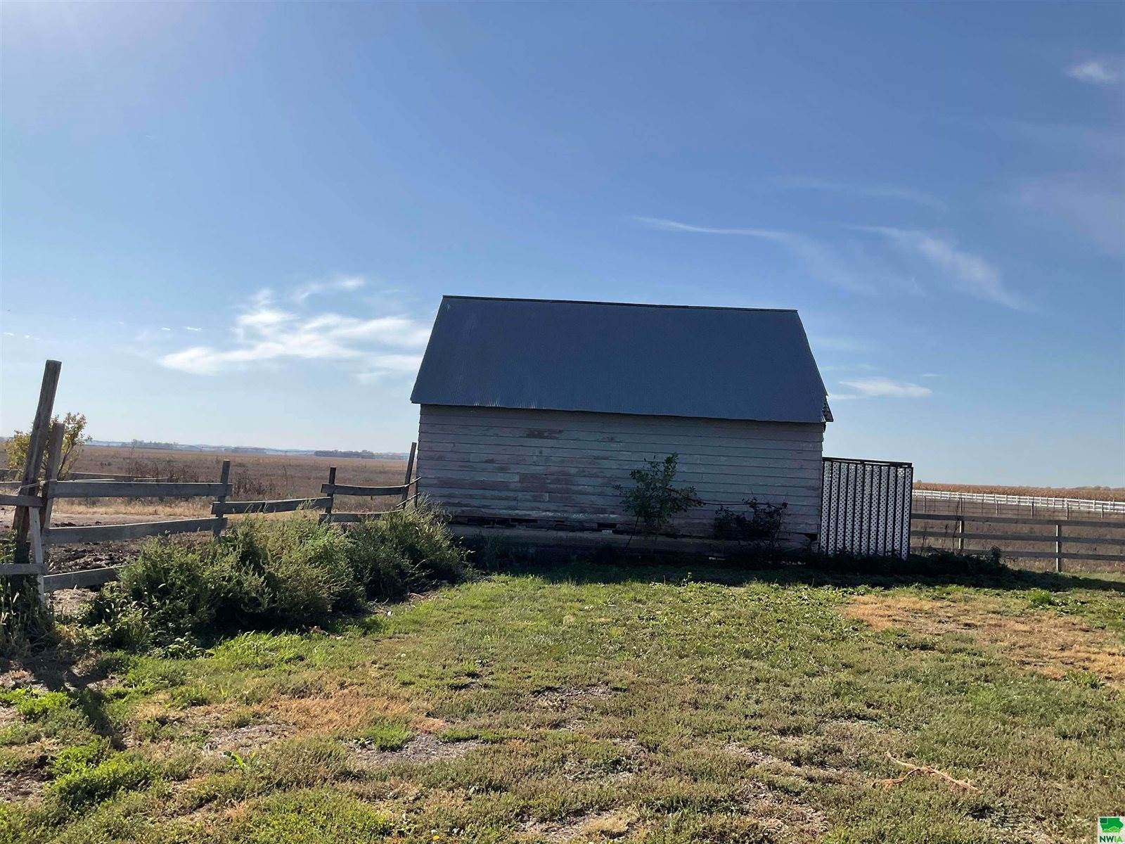 31214 454 Ave, Meckling, SD 57069