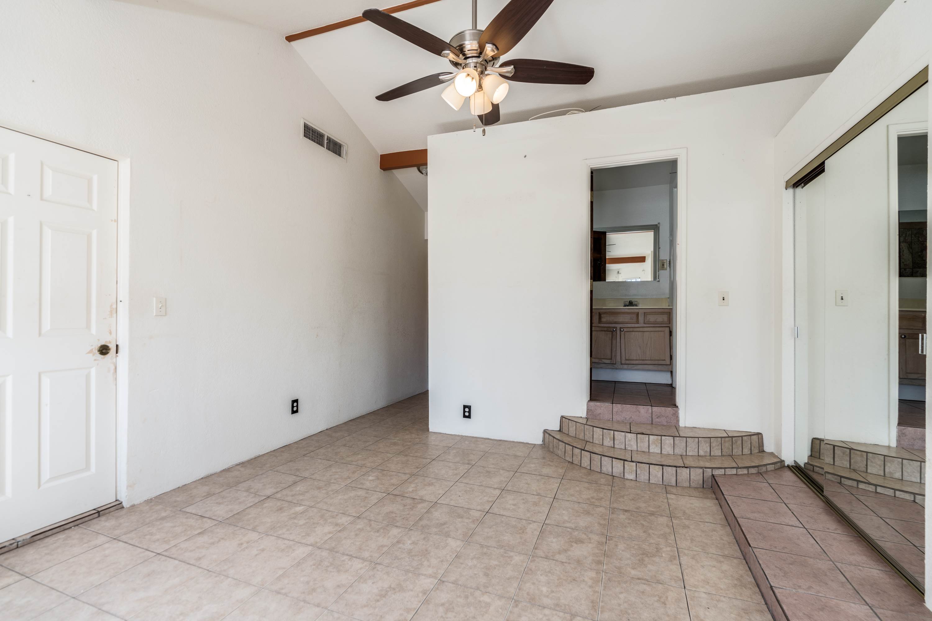 2715 E 23Rd Street, Tucson, AZ 85713