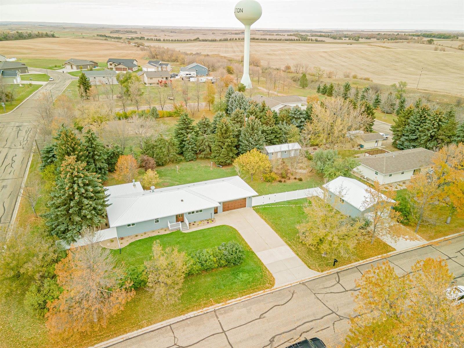 36 Whitman Avenue, Wilton, ND 58579