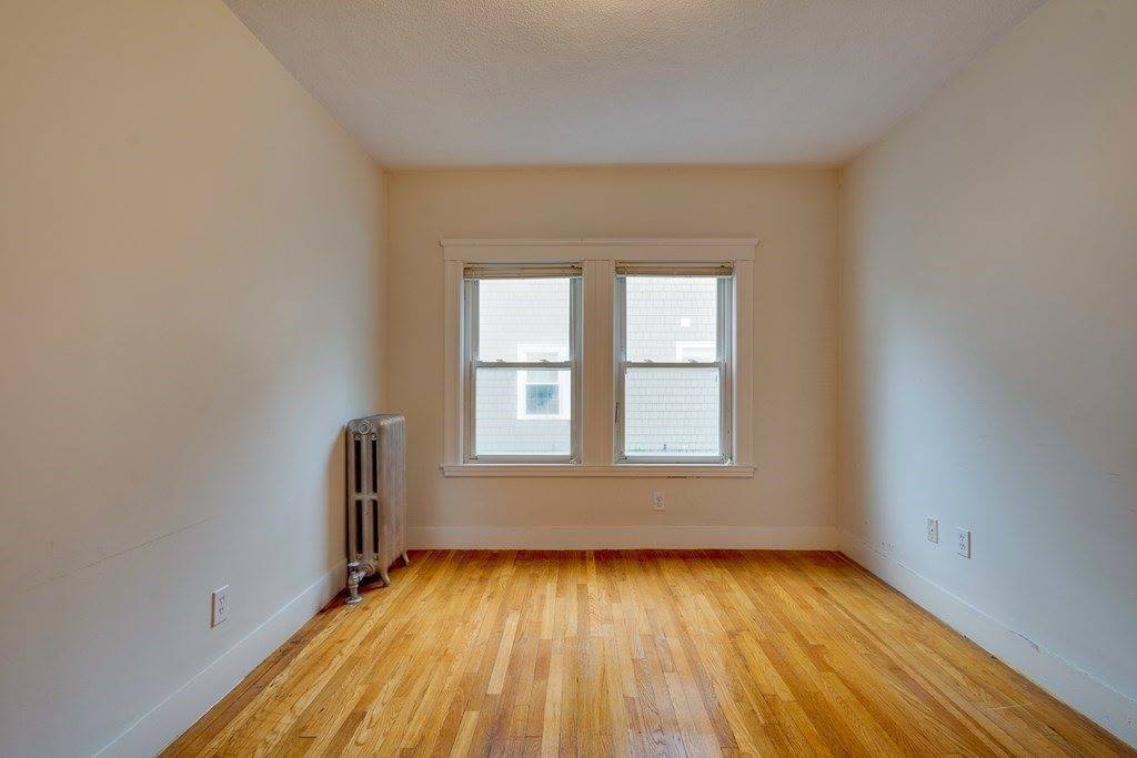 31-33 Harvard Rd, Belmont, MA 02478