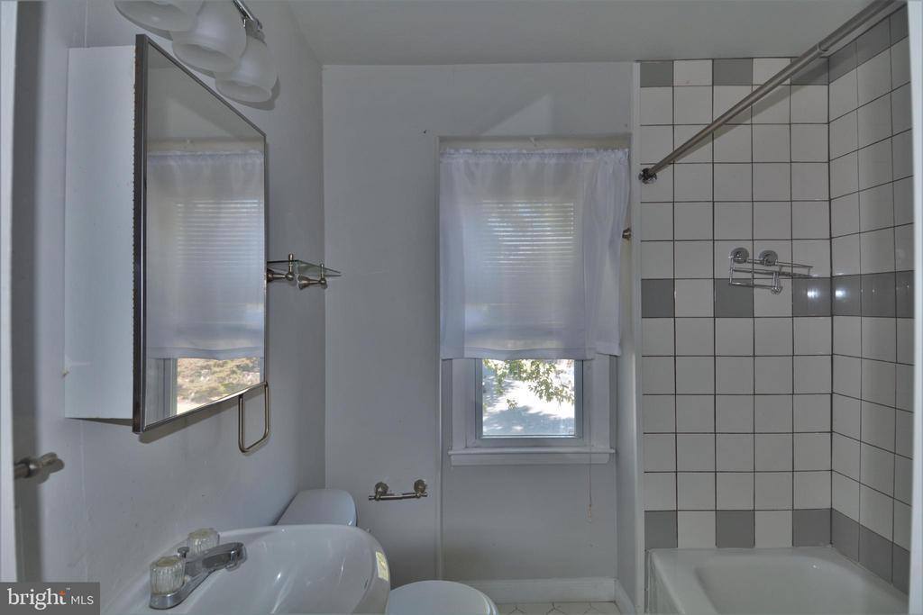 5659 Utrecht Road, Baltimore, MD 21206