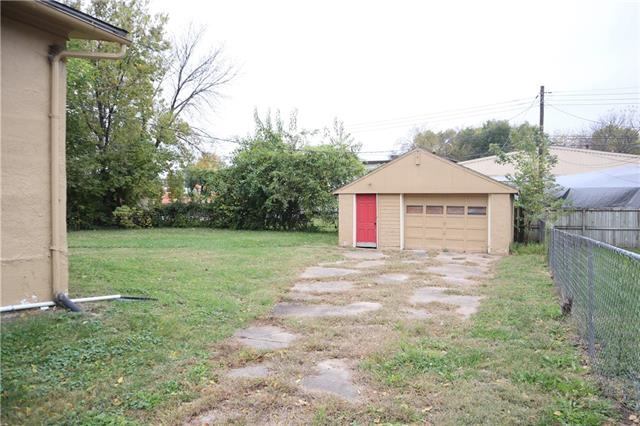 12904 8th Street, Grandview, MO 64030