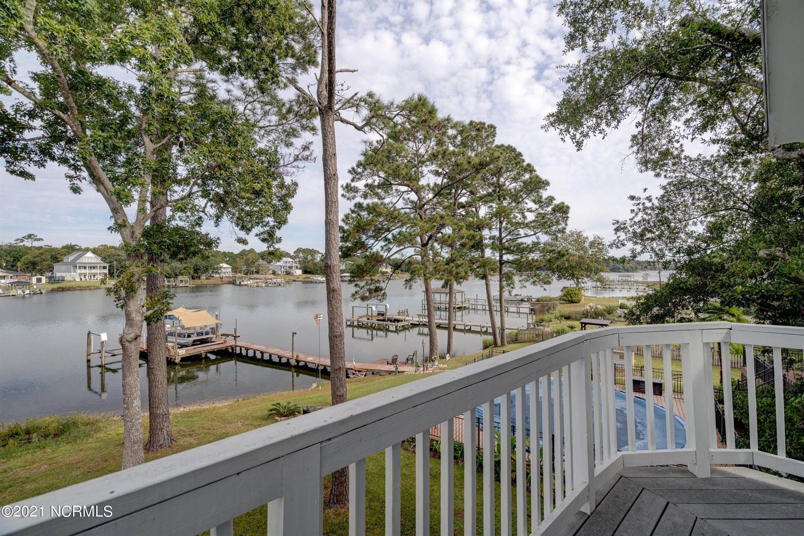 503 Chadwick Shores Drive, Sneads Ferry, NC 28460