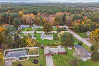 40 Allen LN, Ipswich, MA 01938