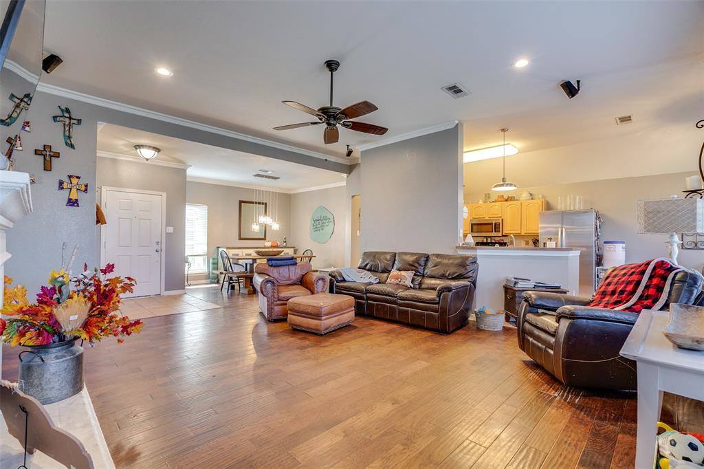 6605 Mill Valley Drive, Midlothian, TX 76065