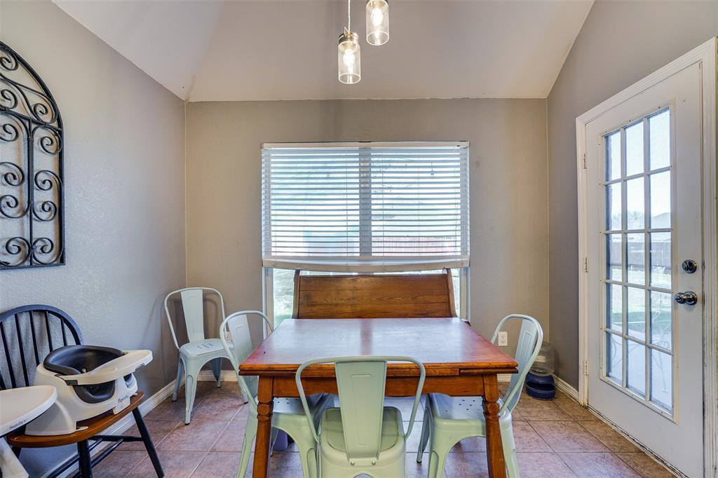 6605 Mill Valley Drive, Midlothian, TX 76065