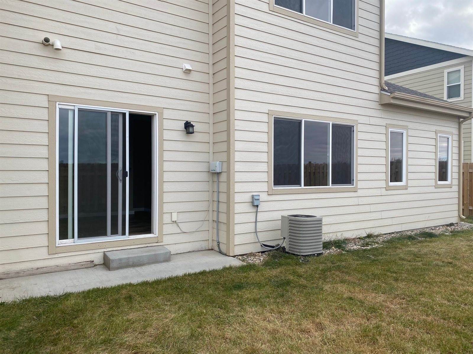 507 45th St East, Williston, ND 58801