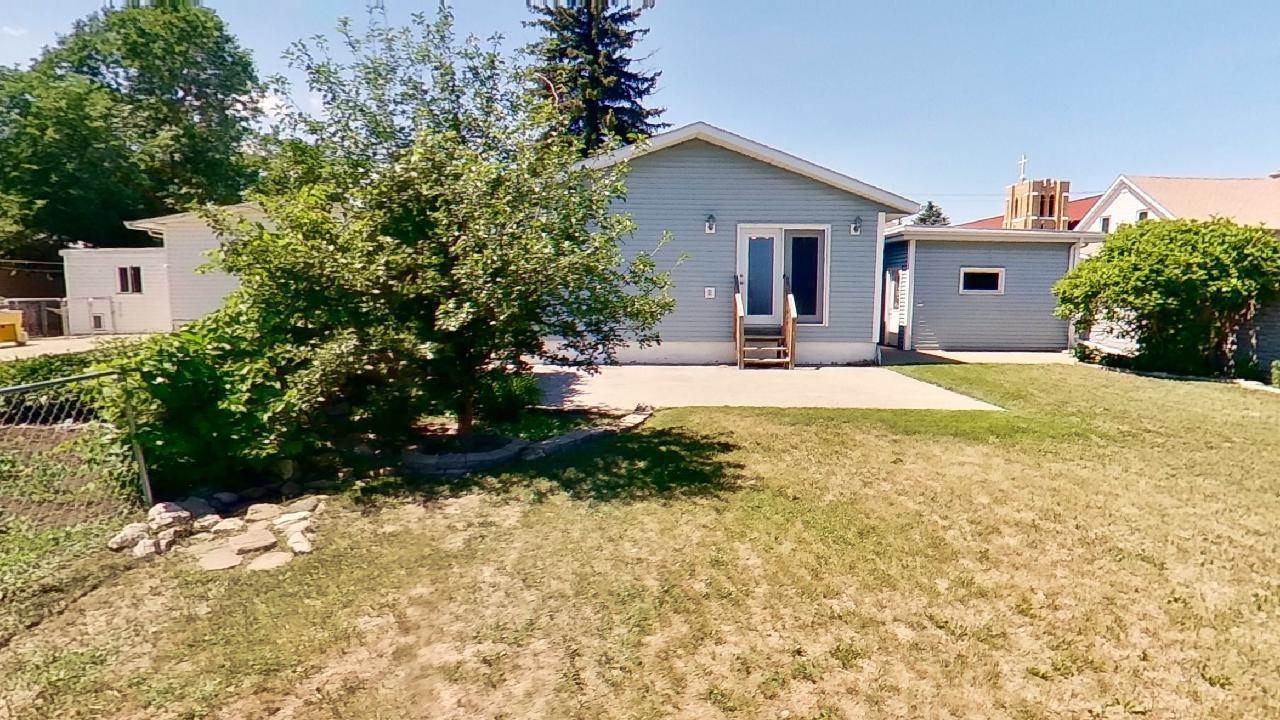 218 3rd Avenue NW, Hazen, ND 58545