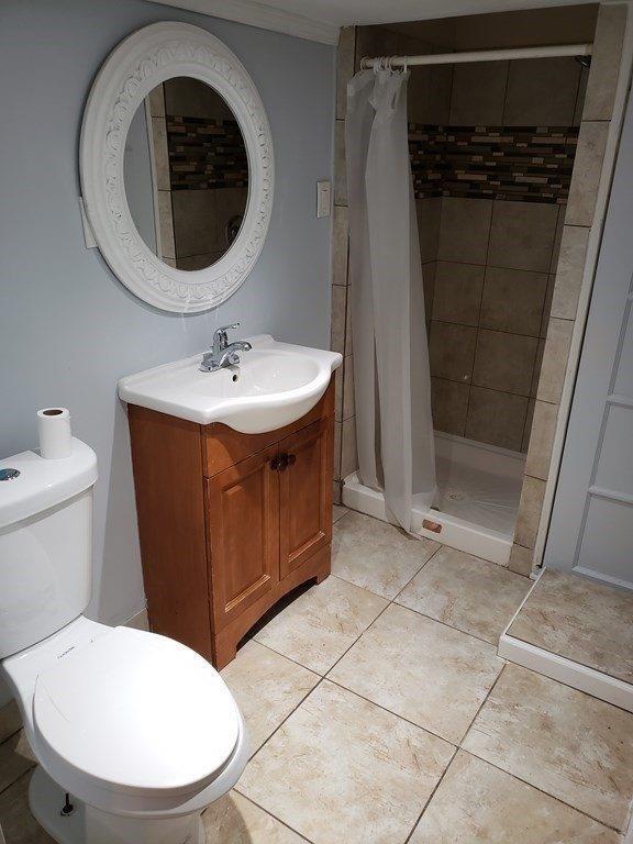 605 South, Holyoke, MA 01040
