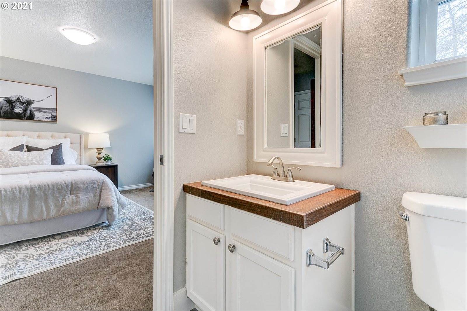 17754 SW Heatherwood Ln, Sherwood, OR 97140