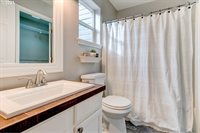 17754 SW Heatherwood Ln, Sherwood, OR 97140