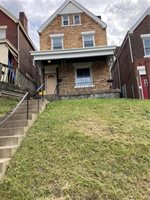 422 Suncrest St, Knoxville, PA 15210