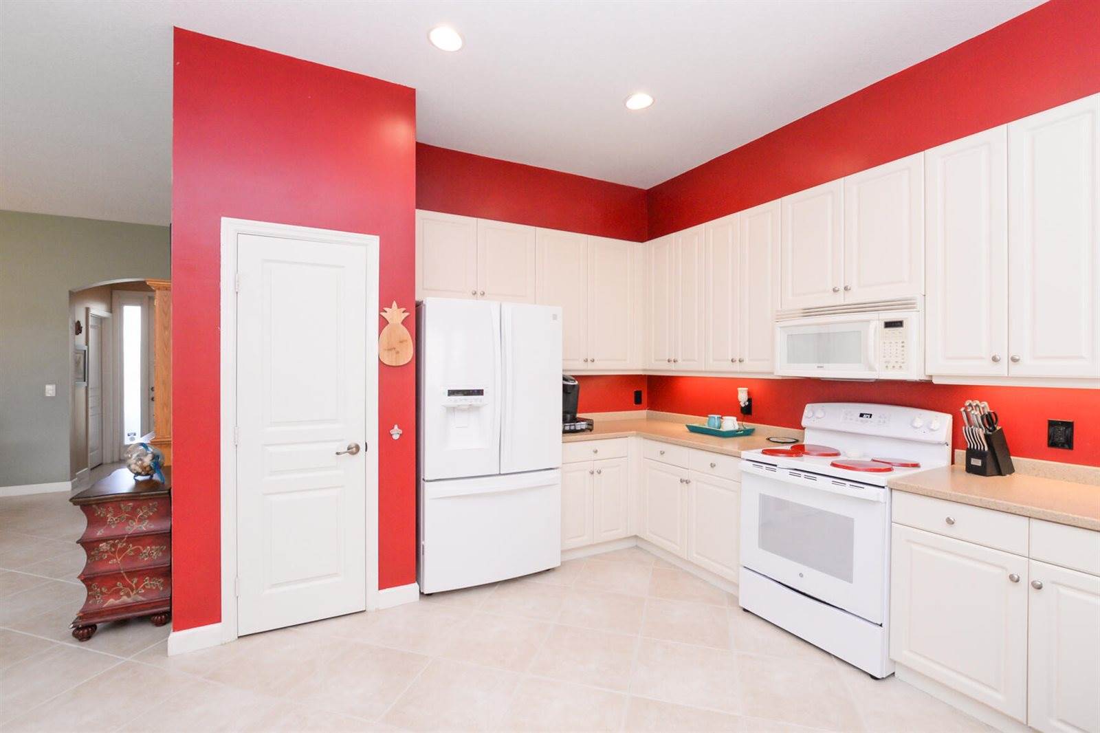 10491 SW Katrina Way, Port Saint Lucie, FL 34987