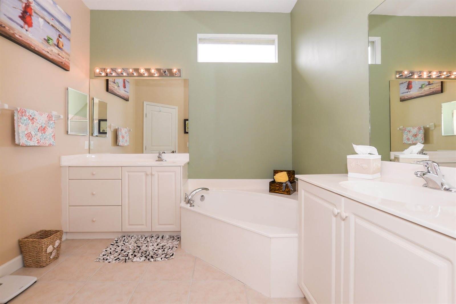 10491 SW Katrina Way, Port Saint Lucie, FL 34987