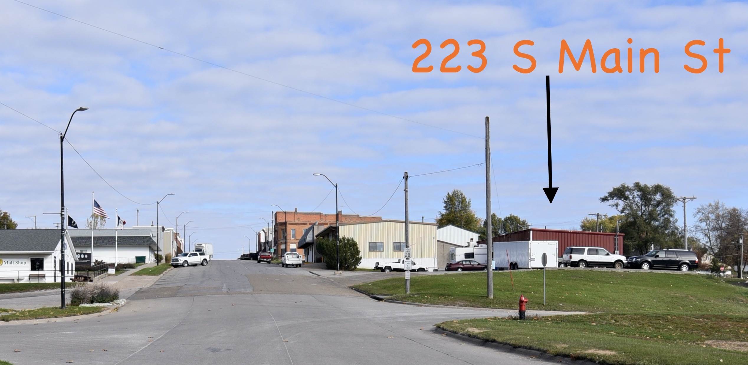 223 S Main St, North English, IA 52316