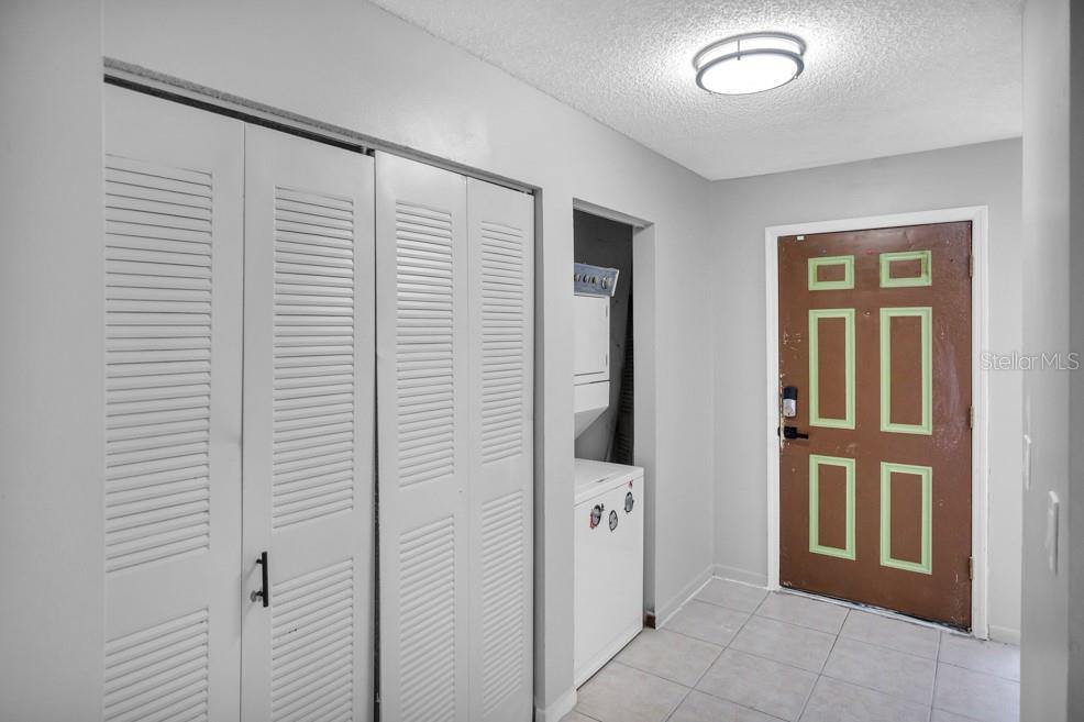 2560 Woodgate Boulevard, Orlando, FL 32822