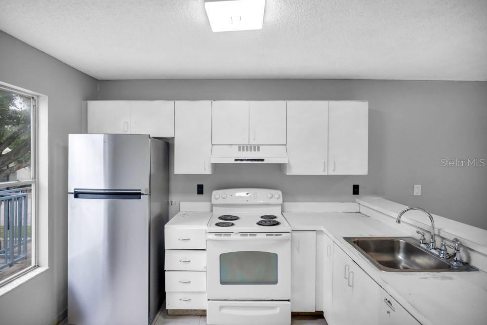 2560 Woodgate Boulevard, Orlando, FL 32822