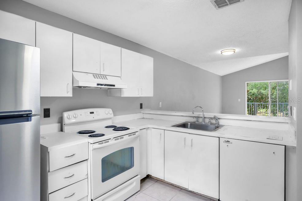 2560 Woodgate Boulevard, Orlando, FL 32822