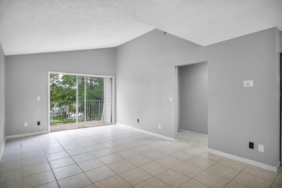 2560 Woodgate Boulevard, Orlando, FL 32822