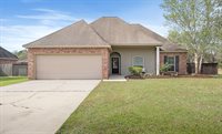 42465 Blythwood Blvd., Ponchatoula, LA 70454