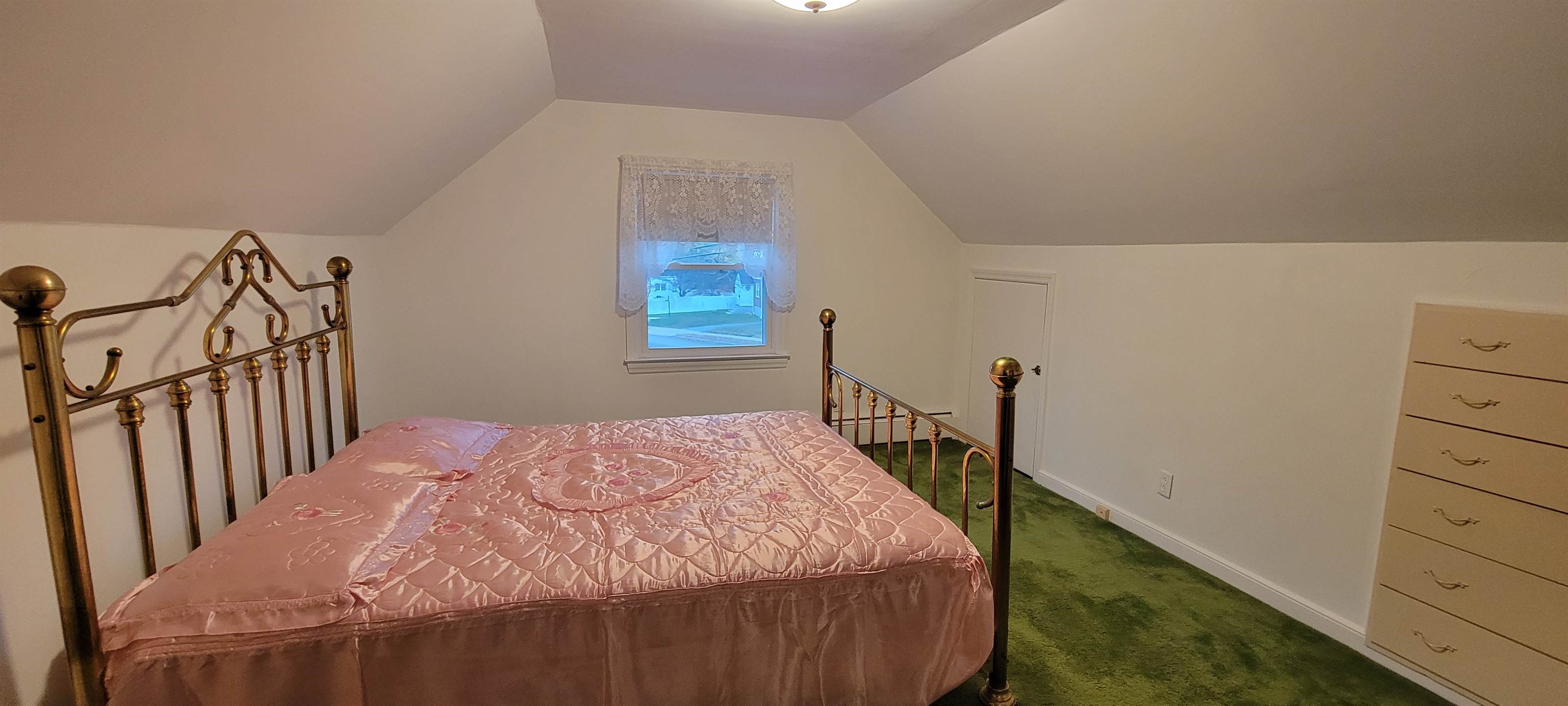 2080 Madison Avenue, Bridgeport, CT 06606