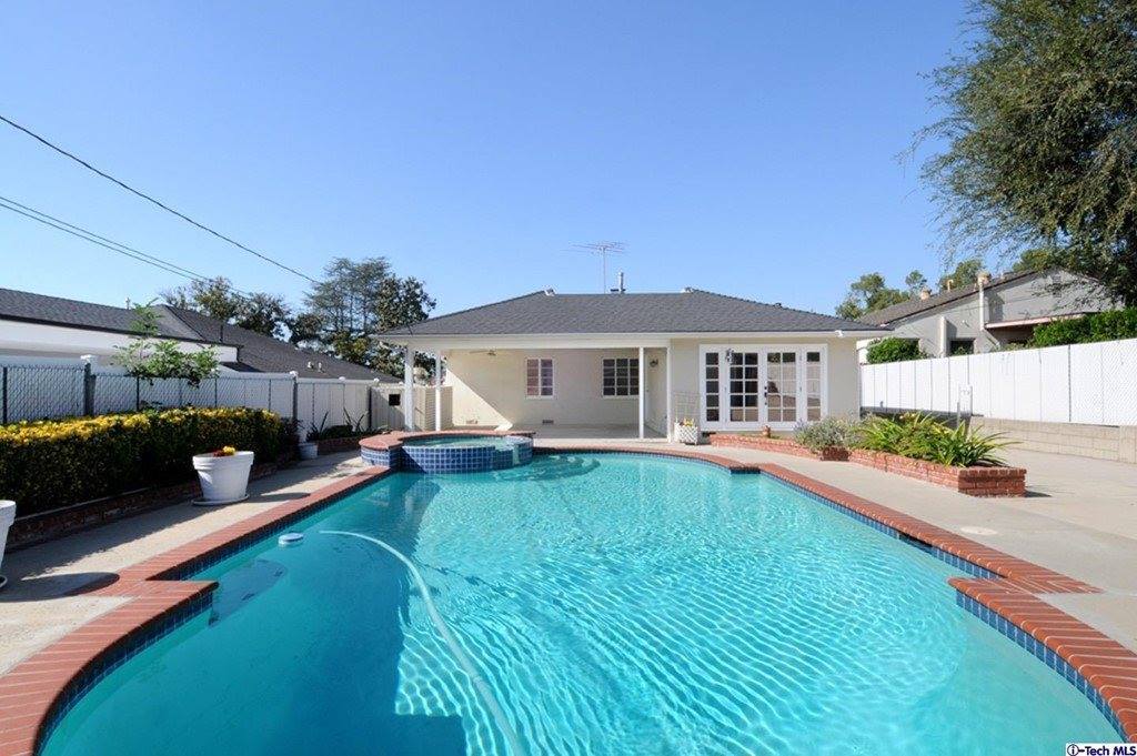 1416 Highland Avenue, Glendale, CA 91202