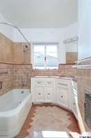 1416 Highland Avenue, Glendale, CA 91202